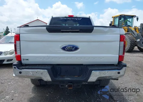 2019 Ford F-250 Lariat из США, поврежденный, VIN 1FT7W2BT1KEG35217